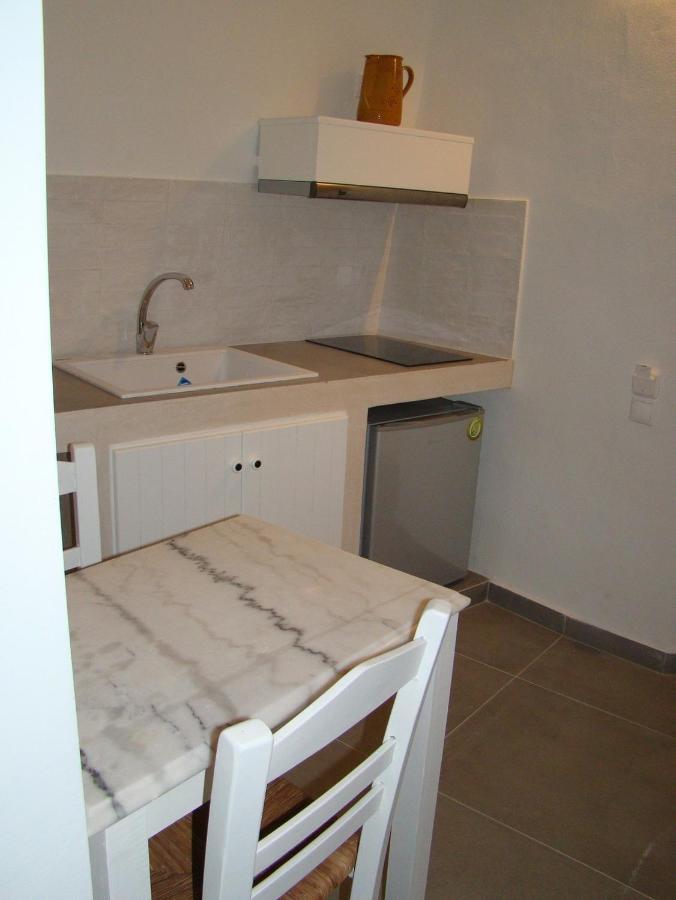 Efi'S Apartments Plaka (Milos) Exterior foto